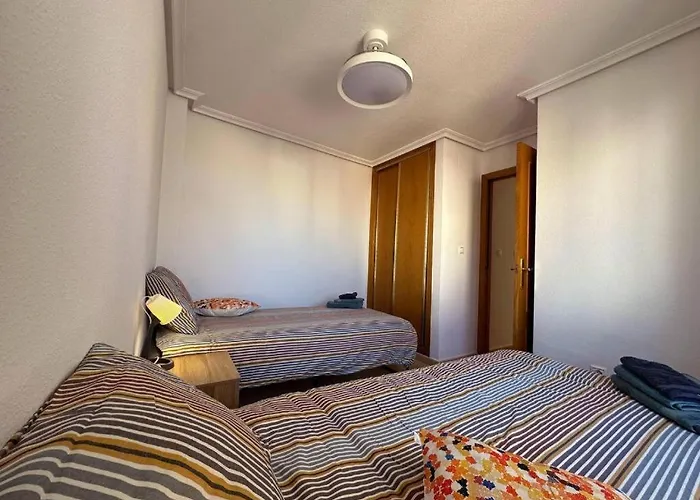 Pokojowkai-parking * بوزنان